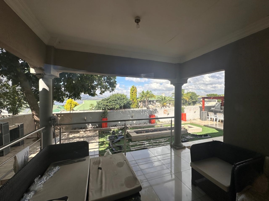 3 Bedroom Property for Sale in Kosmos Ridge North West